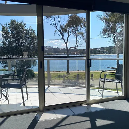 Merimbula Lake Apartments-3